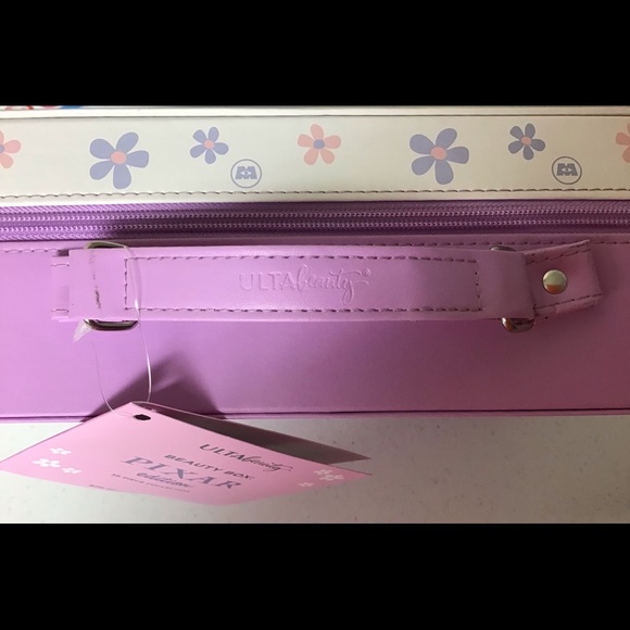 LAST 1| Ulta Disney Pixar Beauty Box - Picture 7 of 12